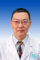 何隆 照片