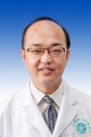 卢云 照片