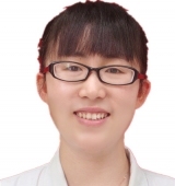 罗雪 照片