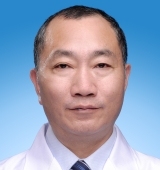 谭均 照片