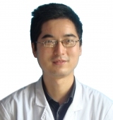 杨滔 照片