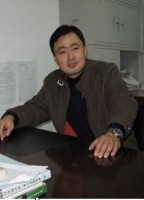 王磊 照片