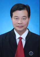 彭泽君 照片