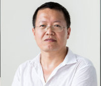 吴峻 照片