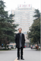 王峰 照片