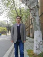 严磊 照片