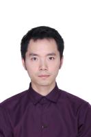 黄锐 照片