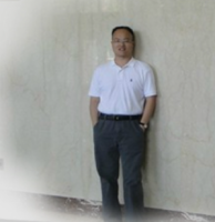 刘扬 照片
