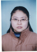 李颖 照片