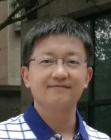 魏华 照片