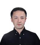 谢洪 照片