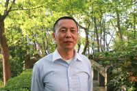 余小平 照片