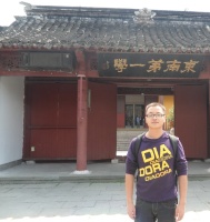 晏鹏 照片