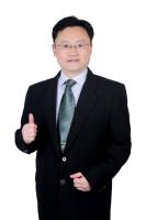 杨育 照片