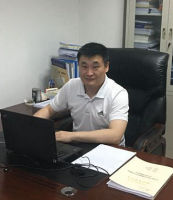 张建宇 照片