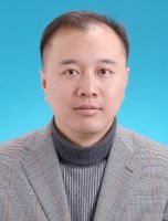 冯俊 照片