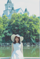 骆宇 照片