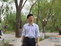杨维东 照片