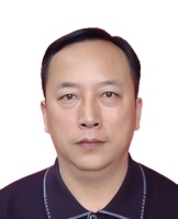 李少奇 照片