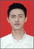 李强 照片