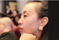 罗显怡 照片