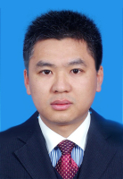 易世志 照片