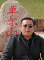 崔建国 照片