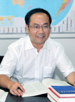 何建国 照片