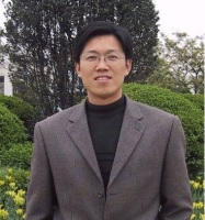 刘建辉 照片