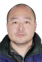 周鹏 照片