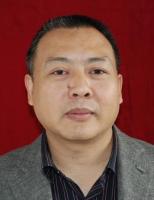 曾毅 照片