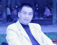 陈小异 照片
