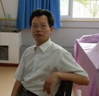 何国田 照片