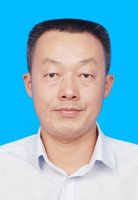 胡传东 照片