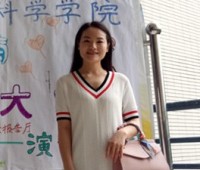 刘宇 照片