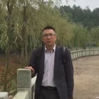 王良伟 照片