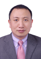 黄伟九 照片