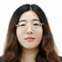 吕程 照片
