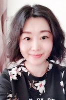 尹丹 照片