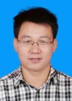 杨文晗 照片