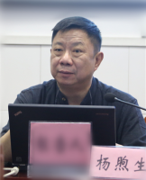 杨煦生 照片
