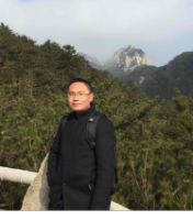 舒新文 照片