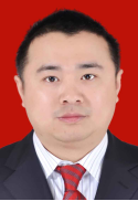 白定群 照片