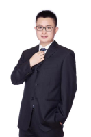 方圣 照片