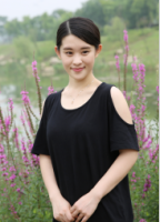 吴桐 照片