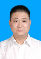 李巍 照片
