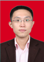郑华 照片