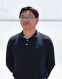 温新利 照片