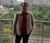 刘建华 照片