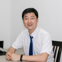 李平 照片